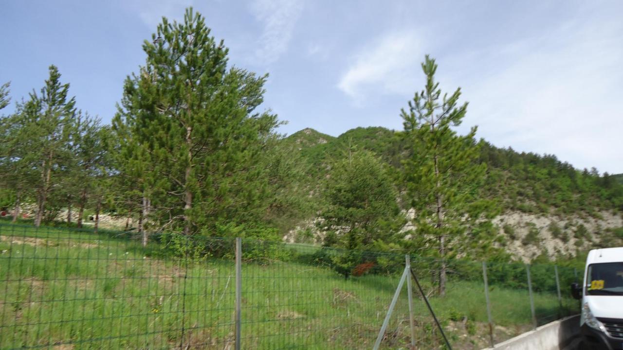 昂特勒沃Joelle Et Daniel住宿加早餐旅馆 外观 照片