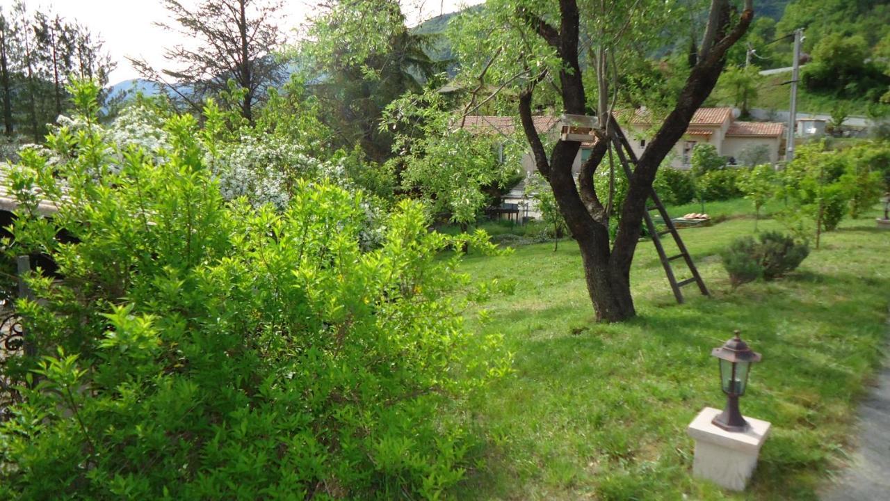 昂特勒沃Joelle Et Daniel住宿加早餐旅馆 外观 照片